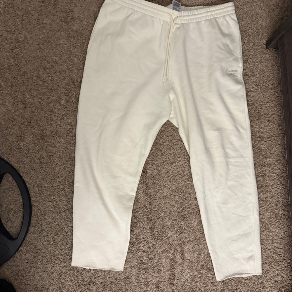 Reebok Cream Jogger Sweatpants Soft Knit Elastic Waist